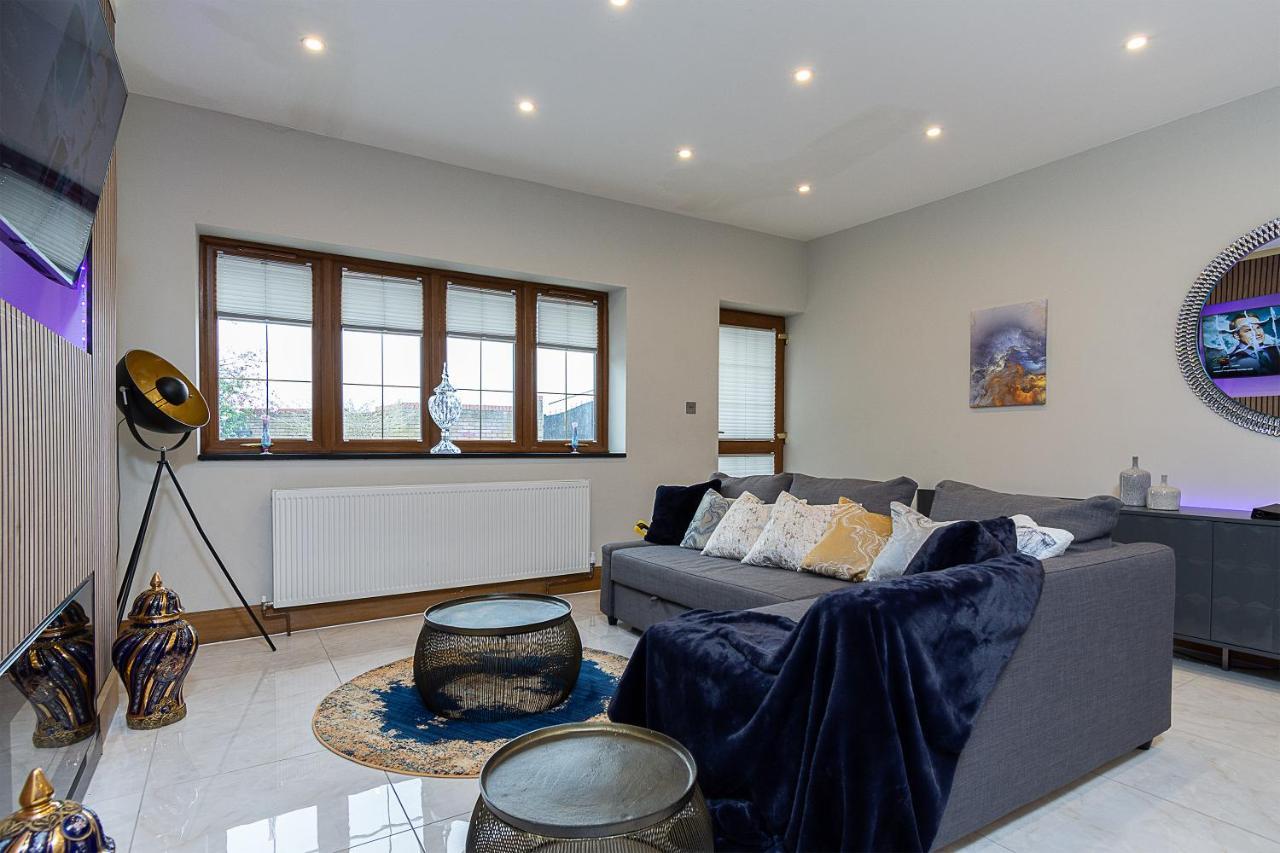 Boutique Green Acre Views Слау Экстерьер фото