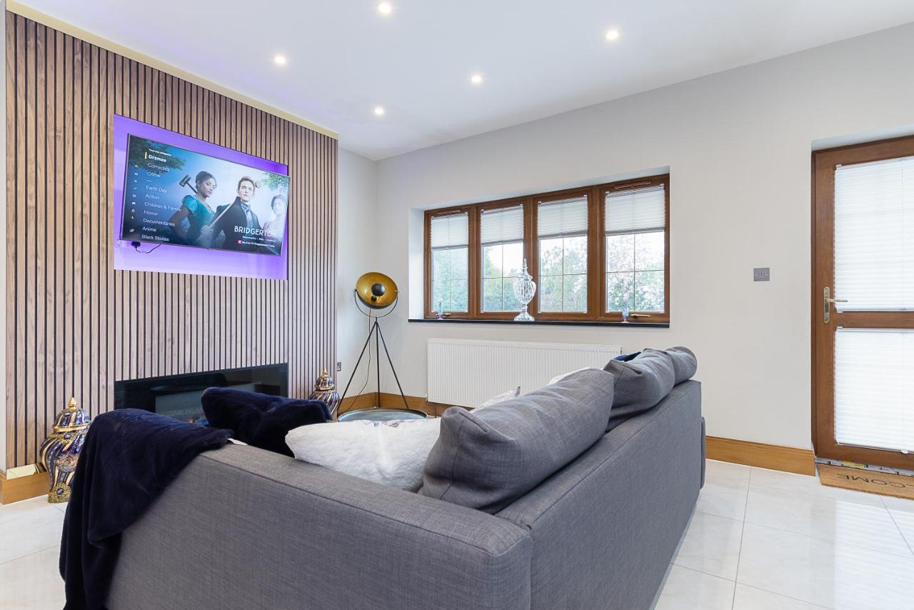 Boutique Green Acre Views Слау Экстерьер фото