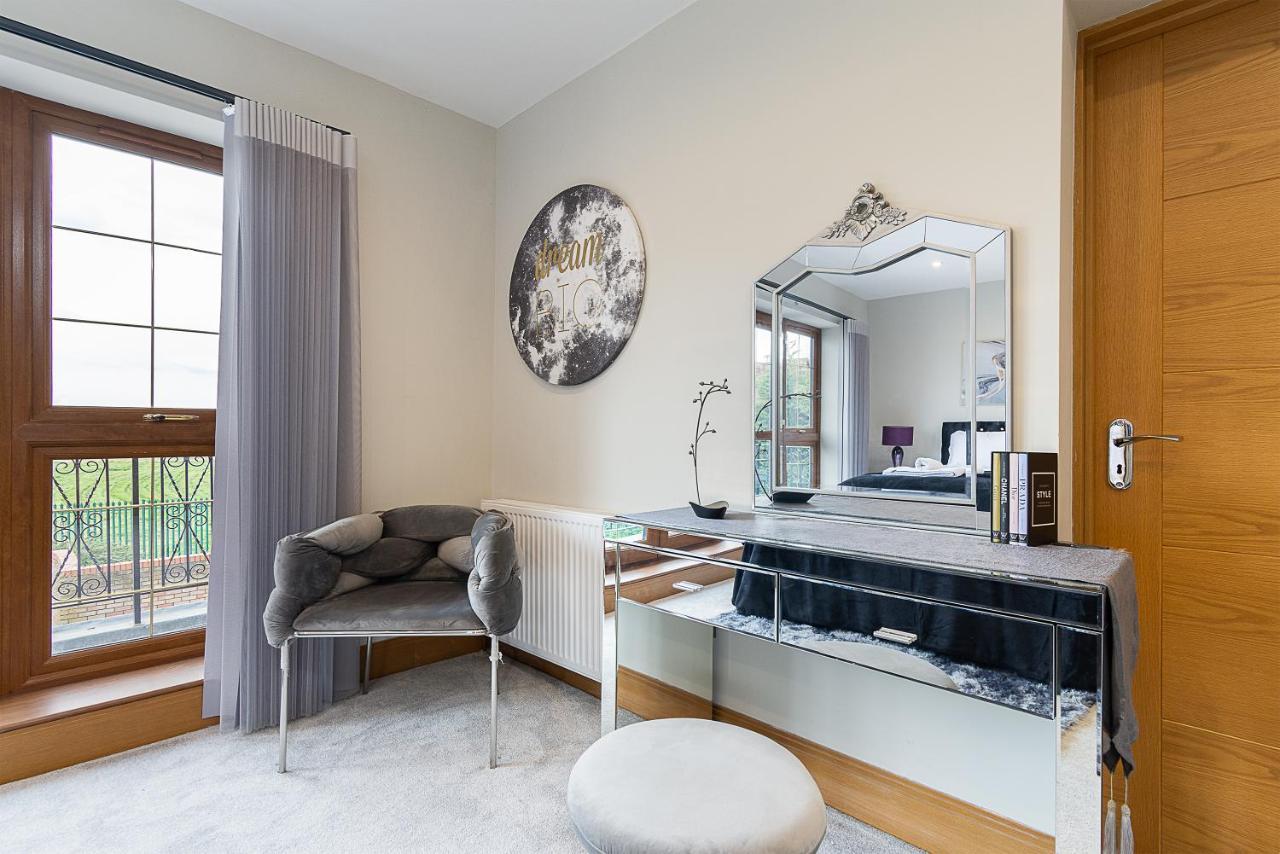 Boutique Green Acre Views Слау Экстерьер фото